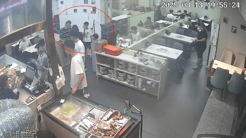 郑州续面事件再反转!店家和解后又直播“片面陈述”,顾客怒称不和解将起诉,律师解读