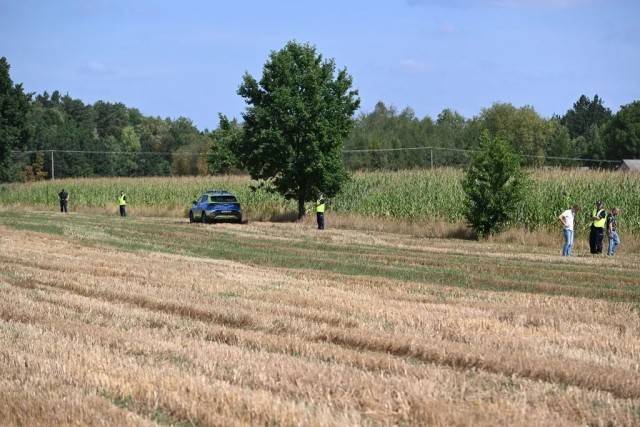 波兰突发!不明物体坠落爆炸,军方发声